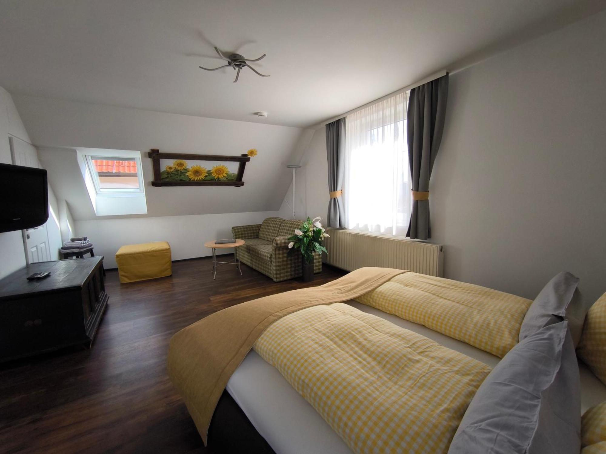 Pension Haus Sanz Виена Екстериор снимка