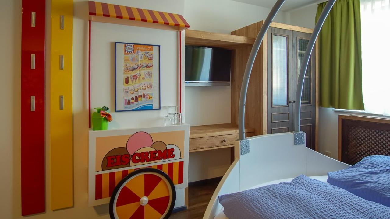 Pension Haus Sanz Виена Екстериор снимка